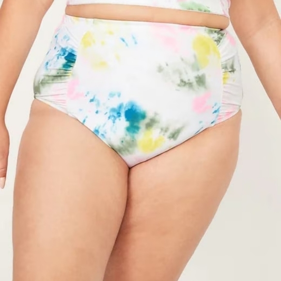 Old navy two piece swim suit - Picture 3 of 3